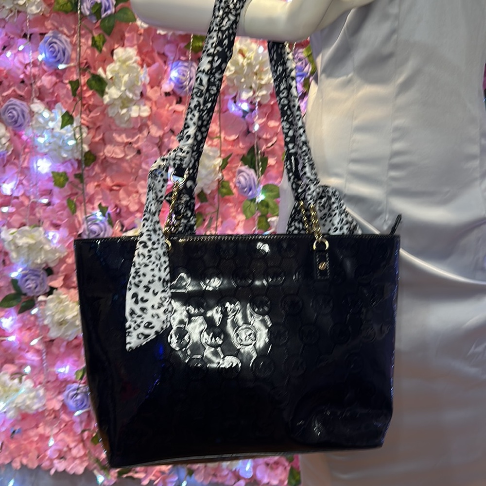 Michael Kors Jet Set Chain Tote